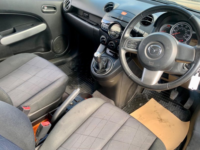 MAZDA MAZDA2