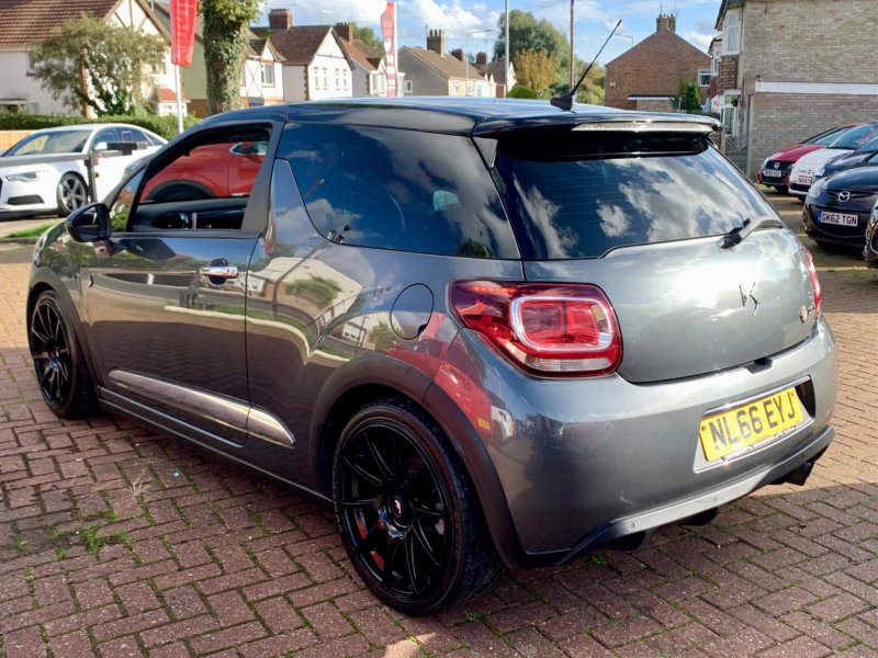 DS AUTOMOBILES DS 3