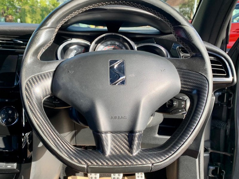 DS AUTOMOBILES DS 3