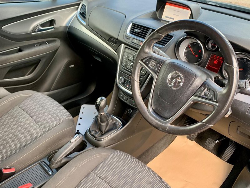 VAUXHALL MOKKA