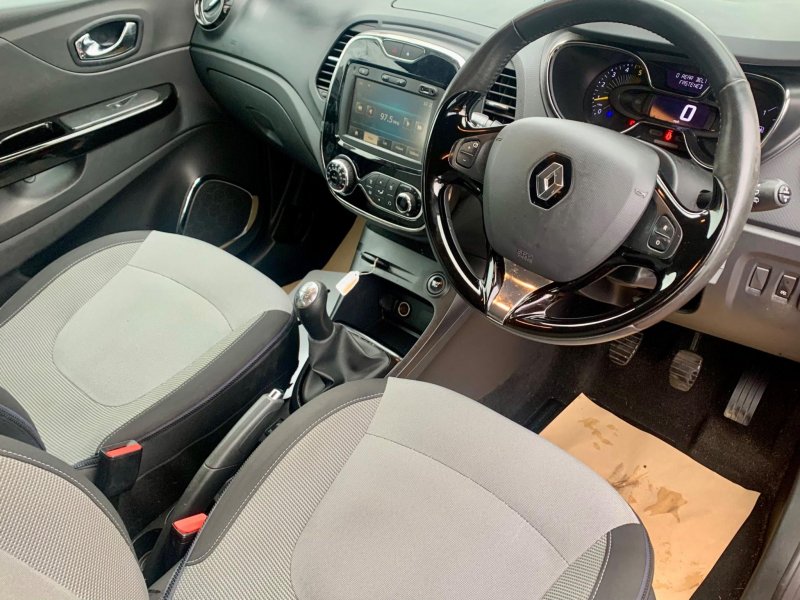 RENAULT CAPTUR