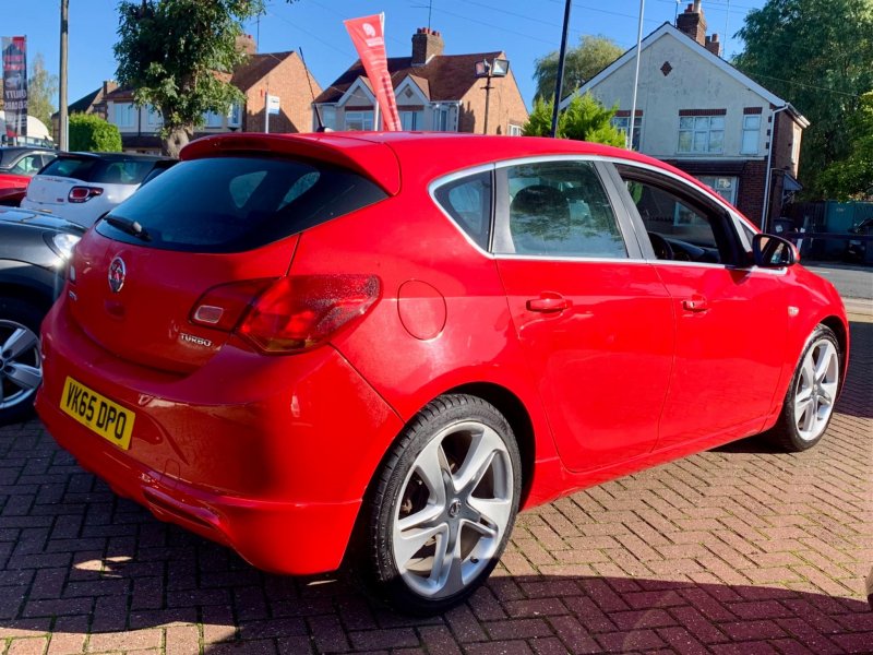 VAUXHALL ASTRA