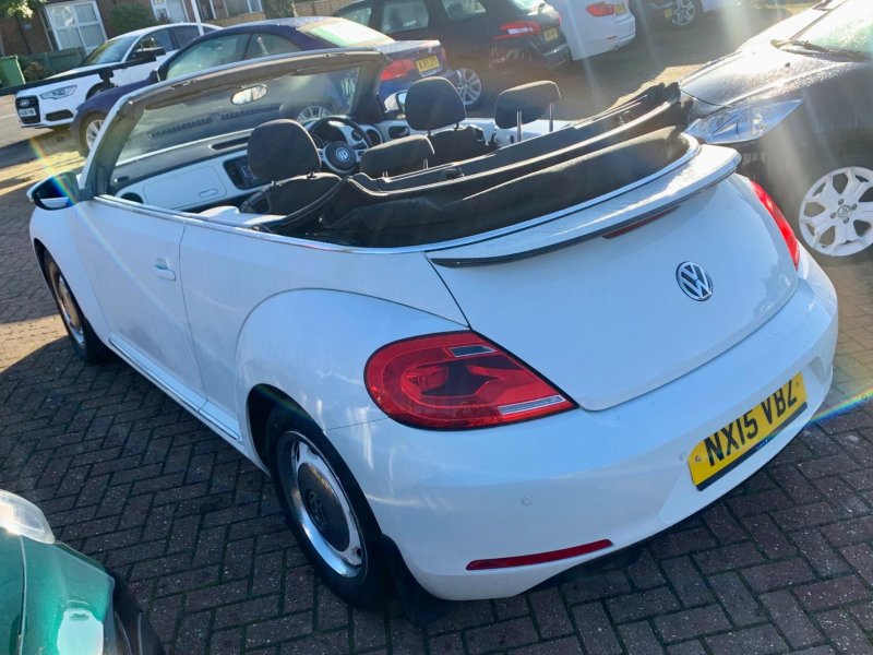 VOLKSWAGEN BEETLE