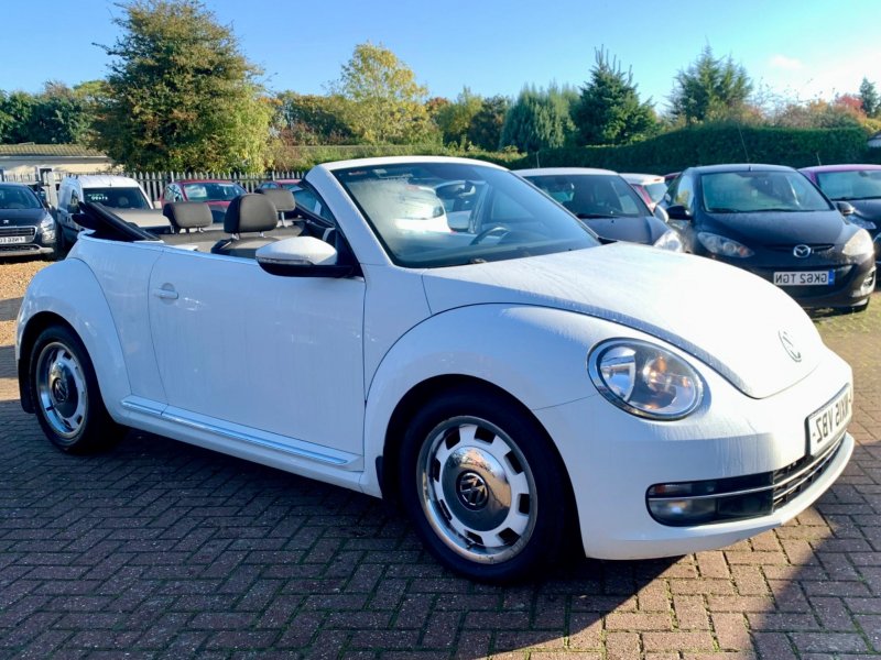 VOLKSWAGEN BEETLE