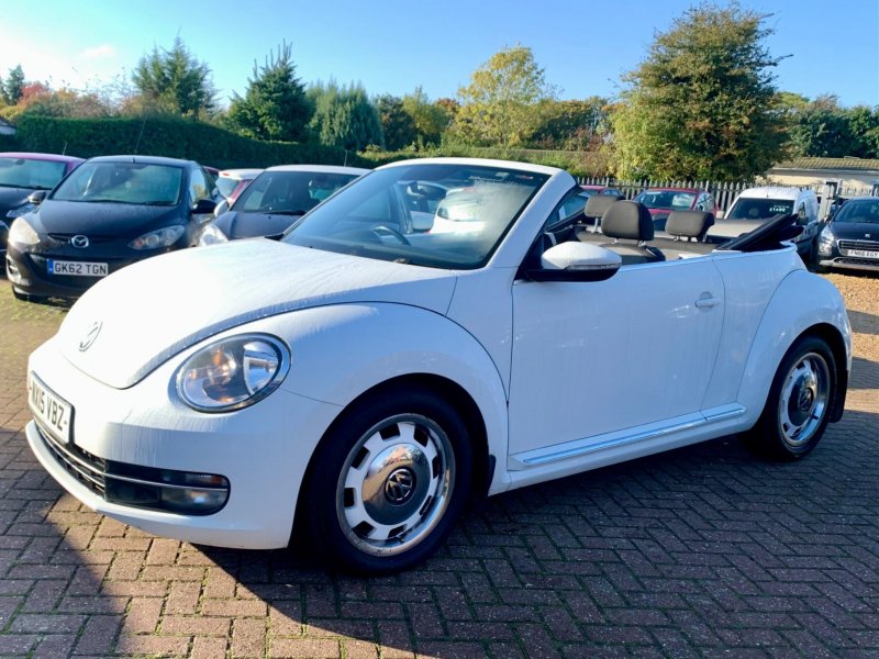 VOLKSWAGEN BEETLE