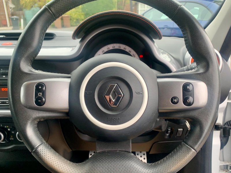 RENAULT TWINGO