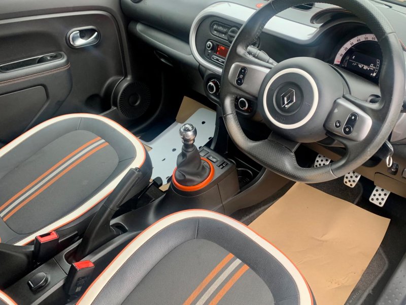 RENAULT TWINGO