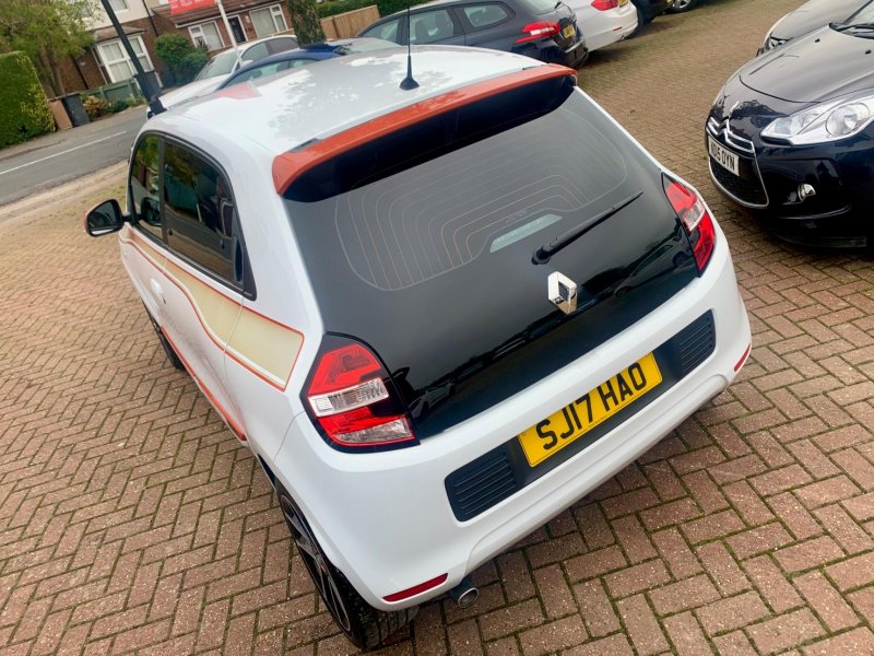 RENAULT TWINGO