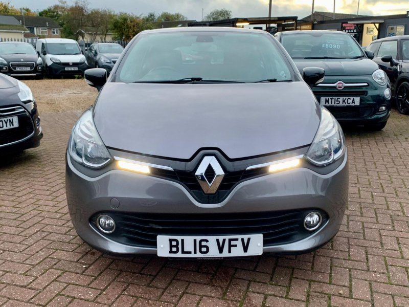 RENAULT CLIO