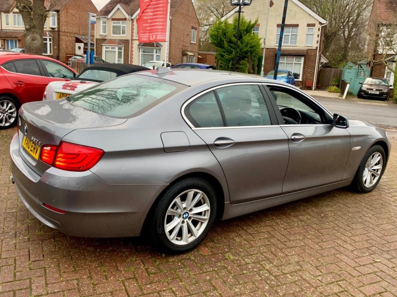 BMW 5 SERIES