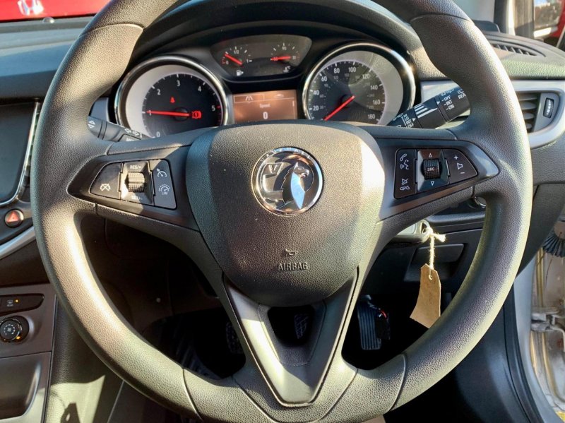 VAUXHALL ASTRA