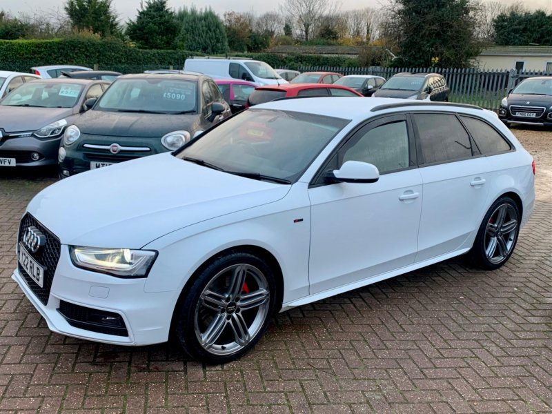 AUDI A4 AVANT