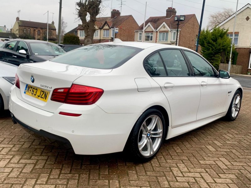 BMW 5 SERIES