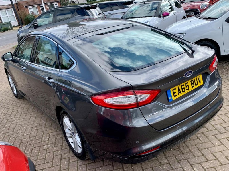 FORD MONDEO