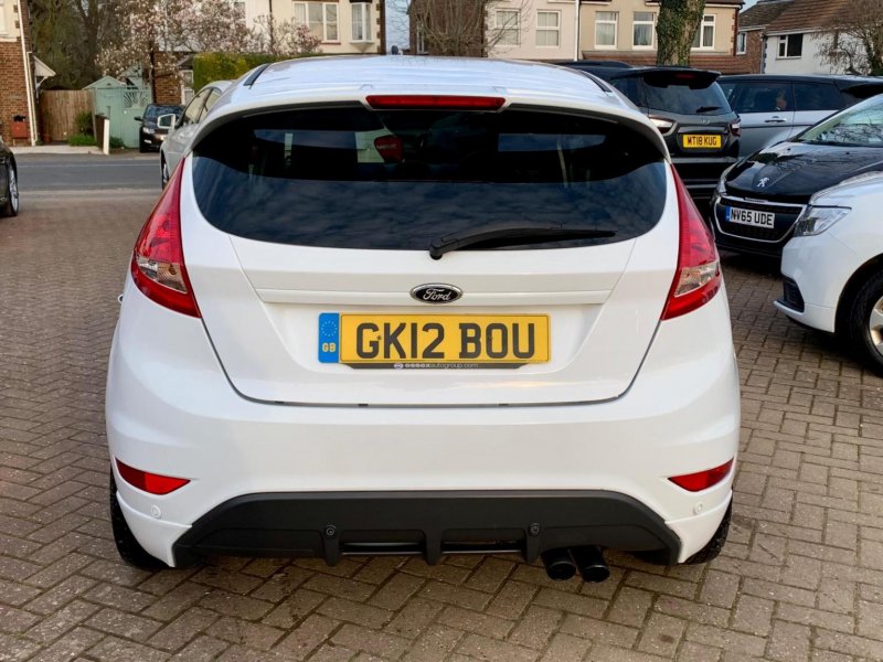 FORD FIESTA
