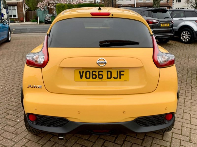 NISSAN JUKE