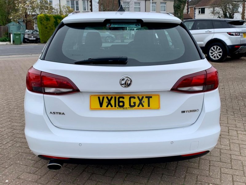 VAUXHALL ASTRA