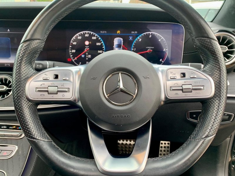MERCEDES-BENZ E CLASS