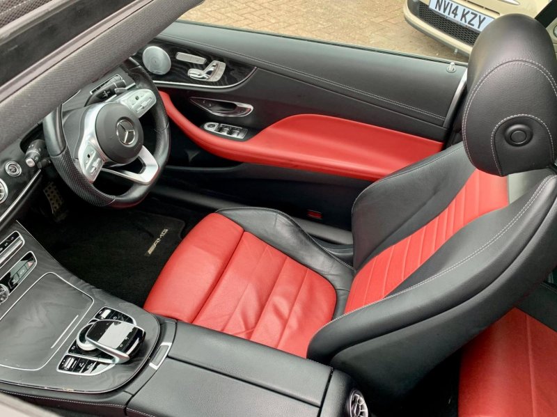 MERCEDES-BENZ E CLASS