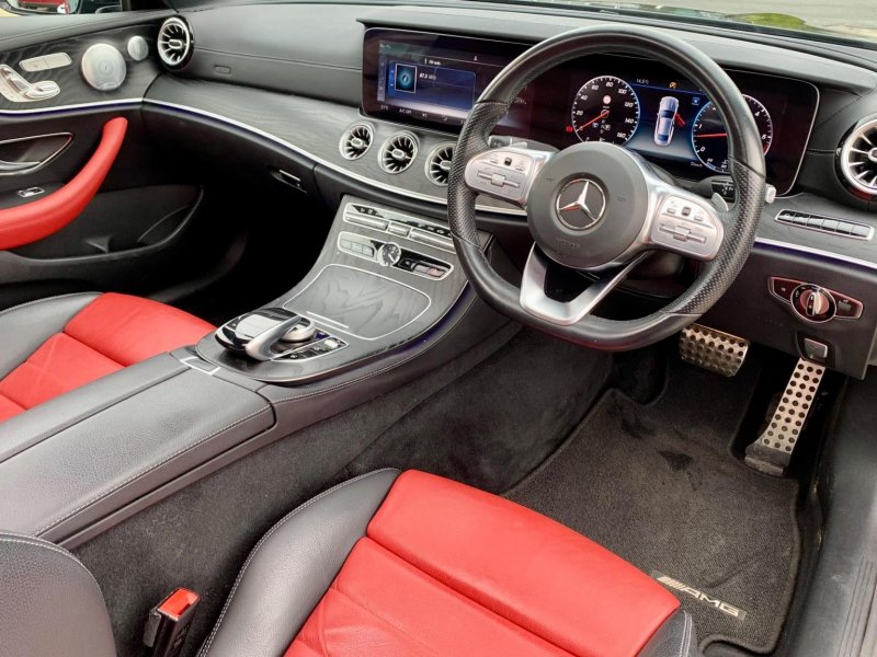 MERCEDES-BENZ E CLASS
