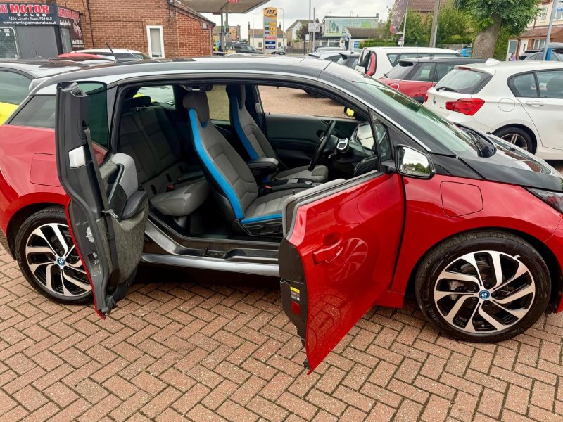 BMW I3