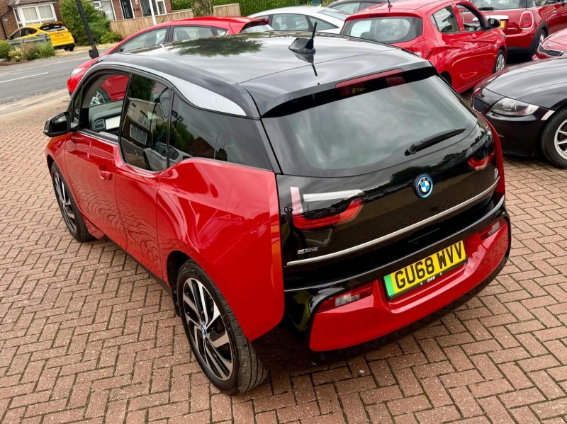BMW I3