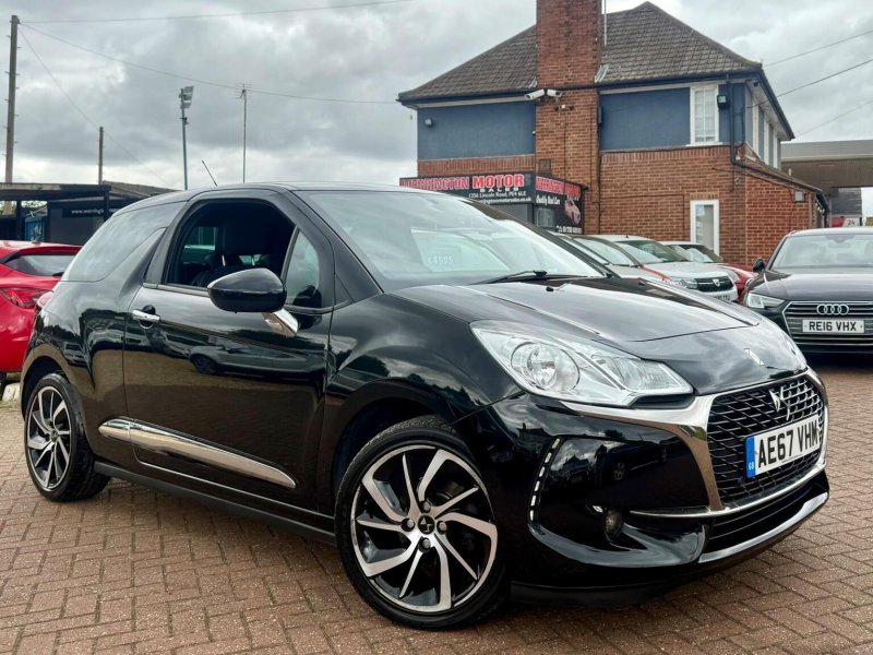 DS AUTOMOBILES DS 3 1.2 PureTech Connected Chic Euro 6 (s/s) 3dr