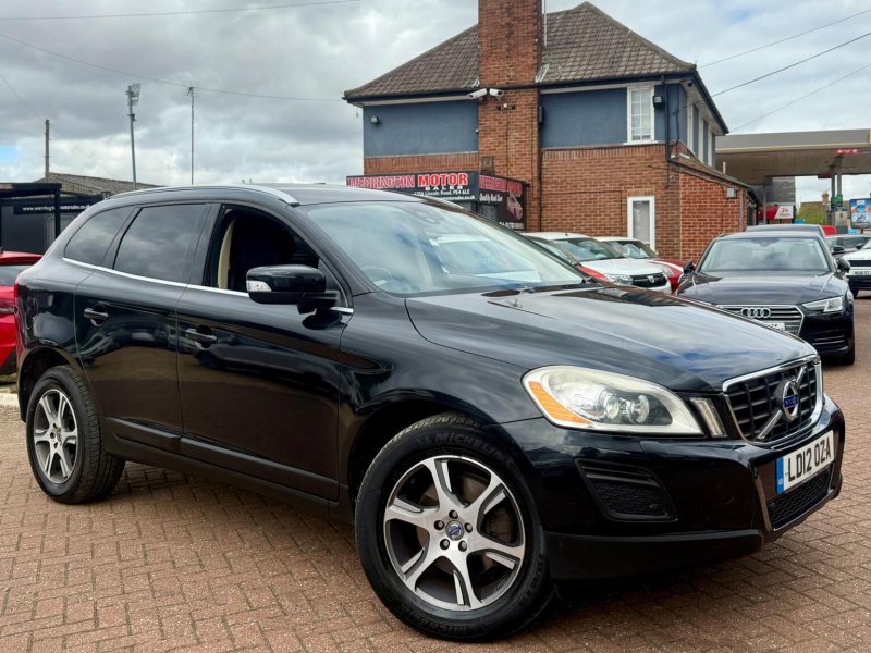 VOLVO XC60 2.4 D5 SE Lux Geartronic AWD Euro 5 5dr
