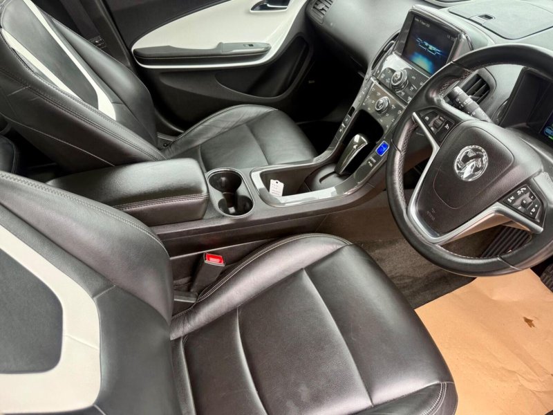 VAUXHALL AMPERA
