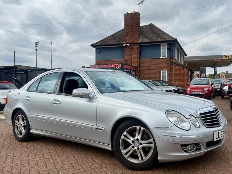 MERCEDES-BENZ E CLASS 2.1 E220 CDI Avantgarde 4dr